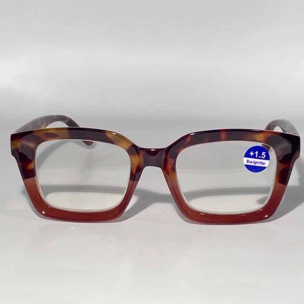 @lwaltsak Claudia 1.5 Tortoise Reading Glasses Square Concave  Readers NWT